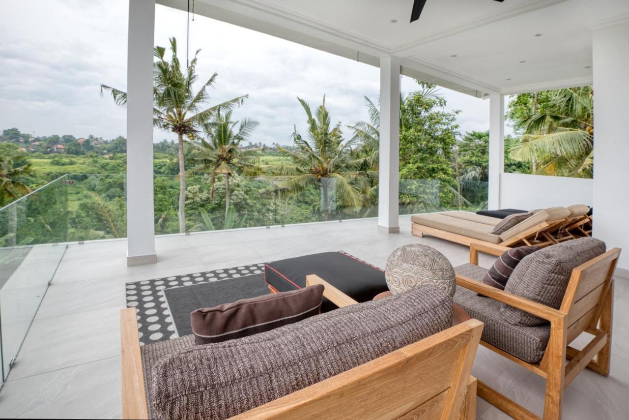 Wake In Paradise And Luxury Lebah Villas Ubud Esterno foto