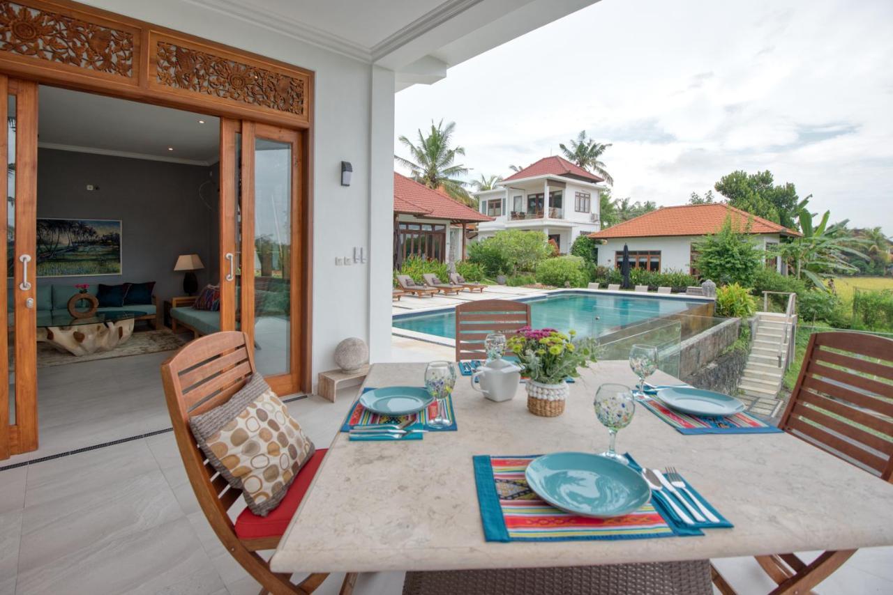 Wake In Paradise And Luxury Lebah Villas Ubud Esterno foto