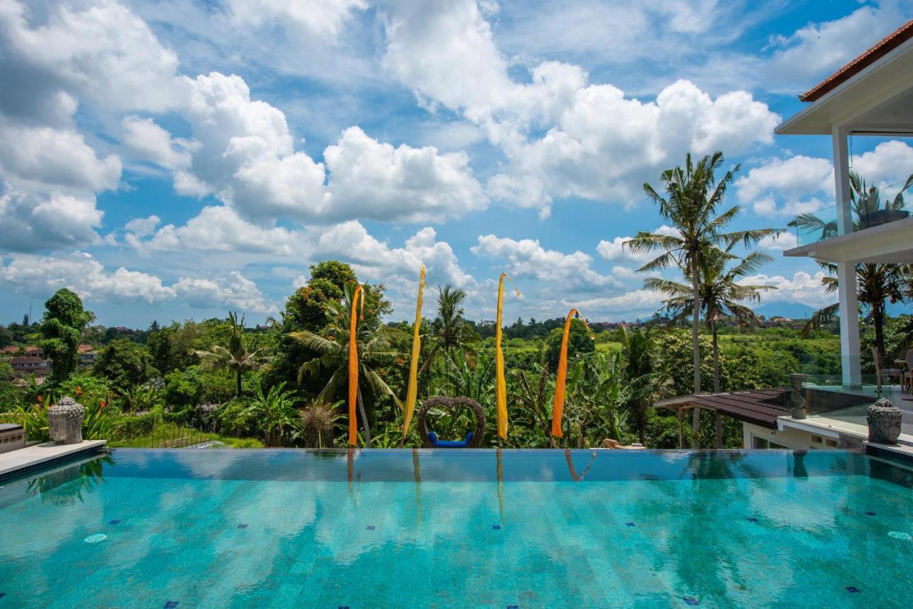 Wake In Paradise And Luxury Lebah Villas Ubud Esterno foto
